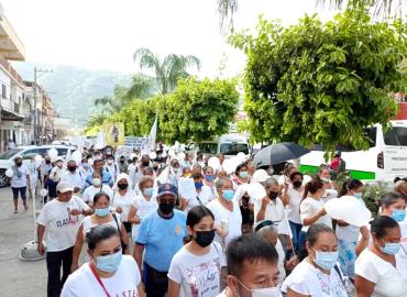 Más de mil feligreses marcharon para pedir paz en Tamazunchale