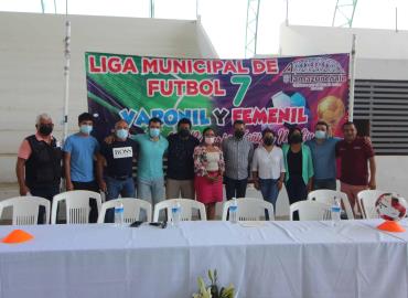 Inauguraron el torneo en honor a "Charito" Zúñiga en UDETA 