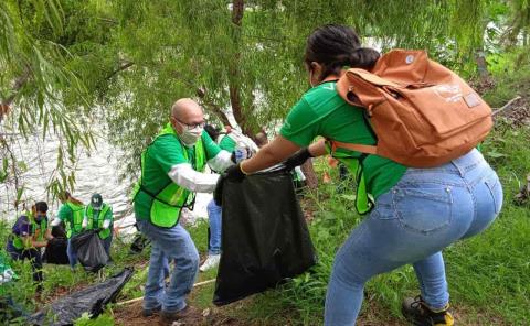 Voluntarios de Iberdrola y Cíclica realizan campaña de limpieza