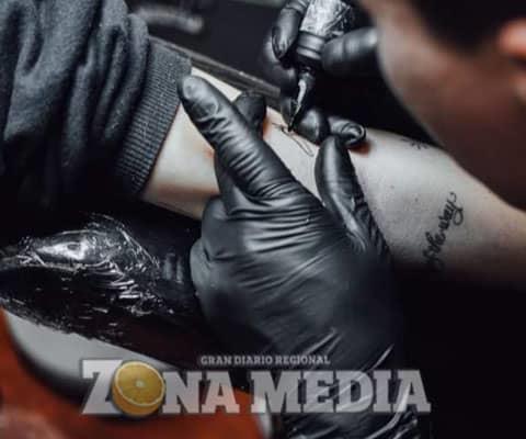 Tatuadores patito causan infecciones 