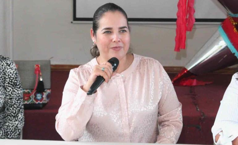 Soledad Carreño apuesta a Ébano